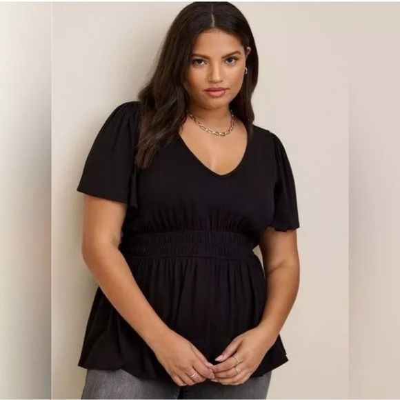 torrid Tops - Torrid Women's Stretch Knit V-Neck Elastic Waist Detail Top Size 1X Black B05